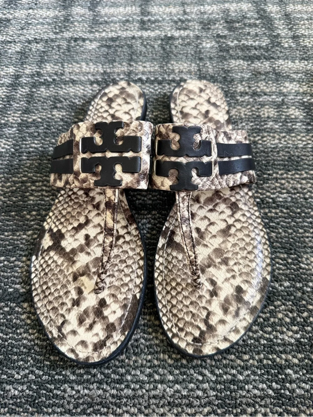 Tory Burch Leigh sandals size 10.5 black snakeskin